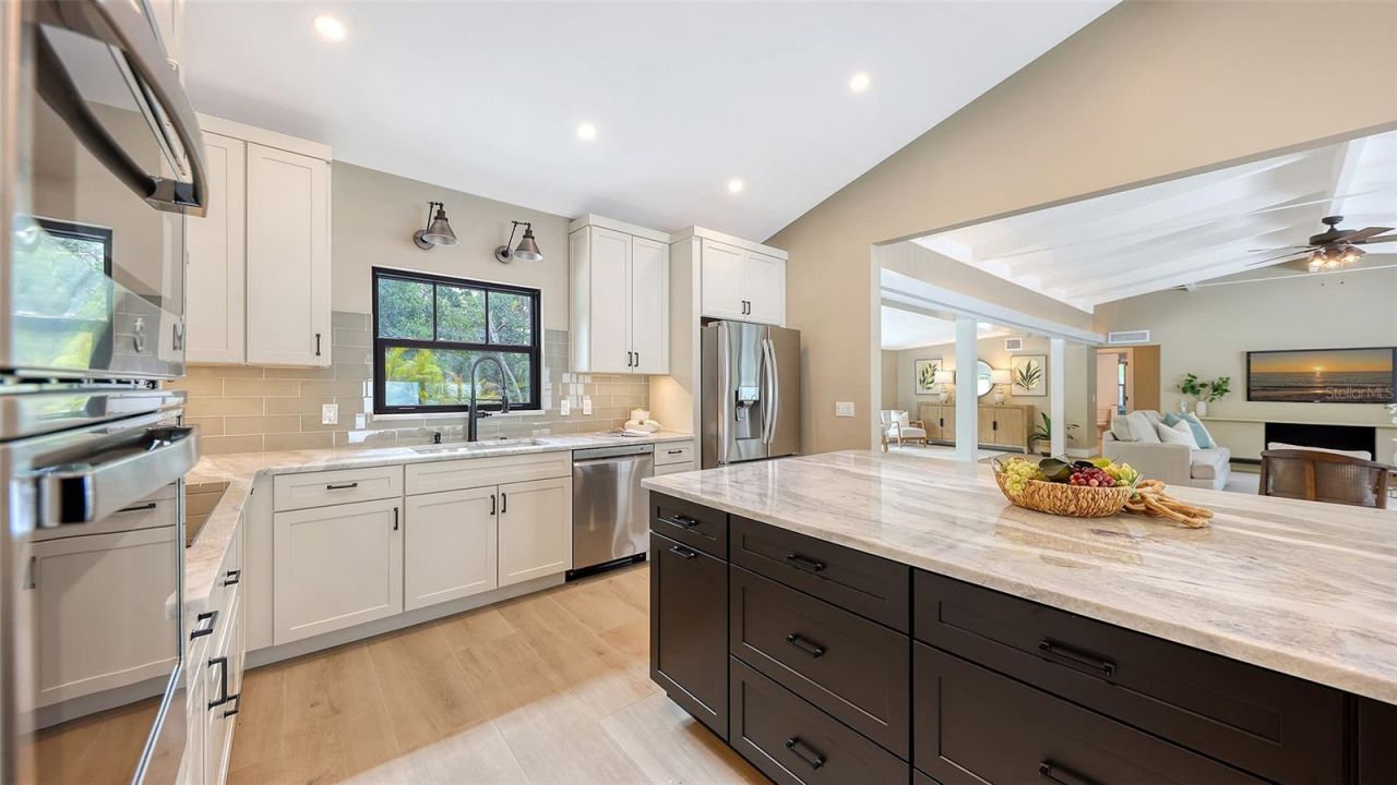 7345 Pine Needle Road, Sarasota, FL 34242 Photo
