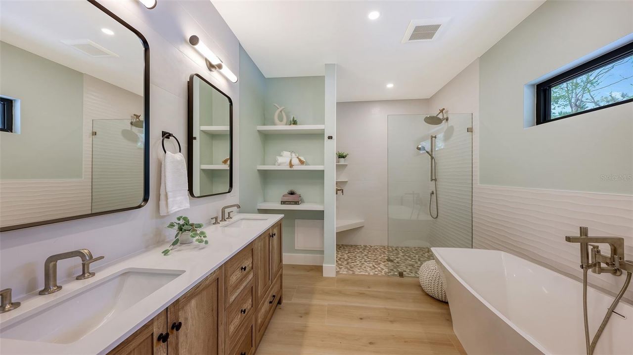 7345 Pine Needle Road, Sarasota, FL 34242 Photo