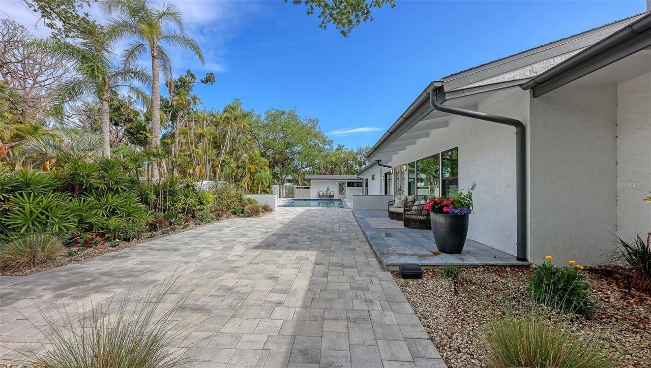 7345 Pine Needle Road, Sarasota, FL 34242 Photo