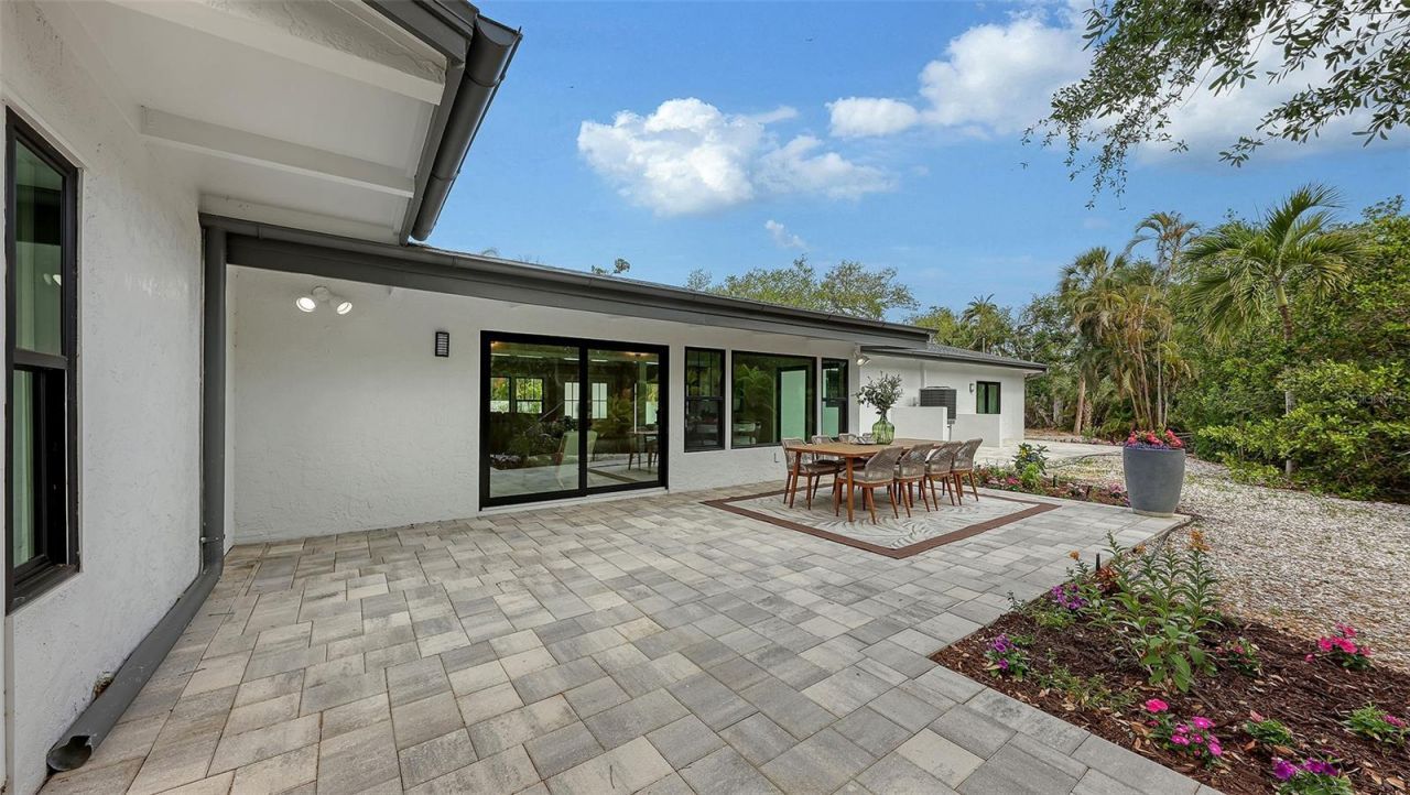 7345 Pine Needle Road, Sarasota, FL 34242 Photo