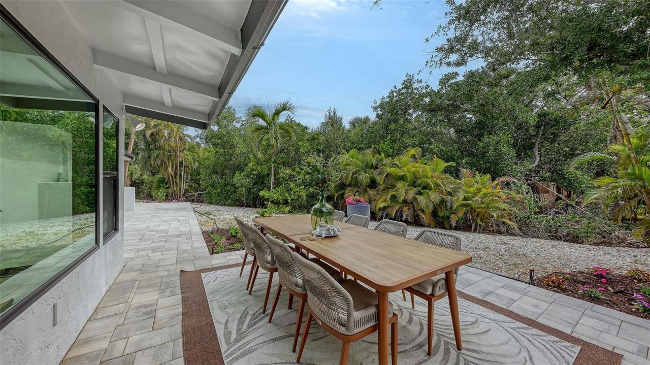 7345 Pine Needle Road, Sarasota, FL 34242 Photo