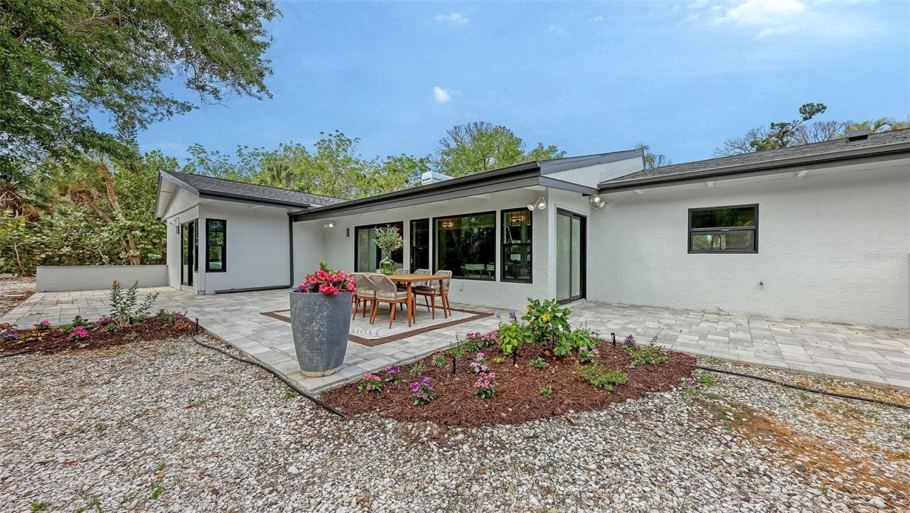 7345 Pine Needle Road, Sarasota, FL 34242 Photo
