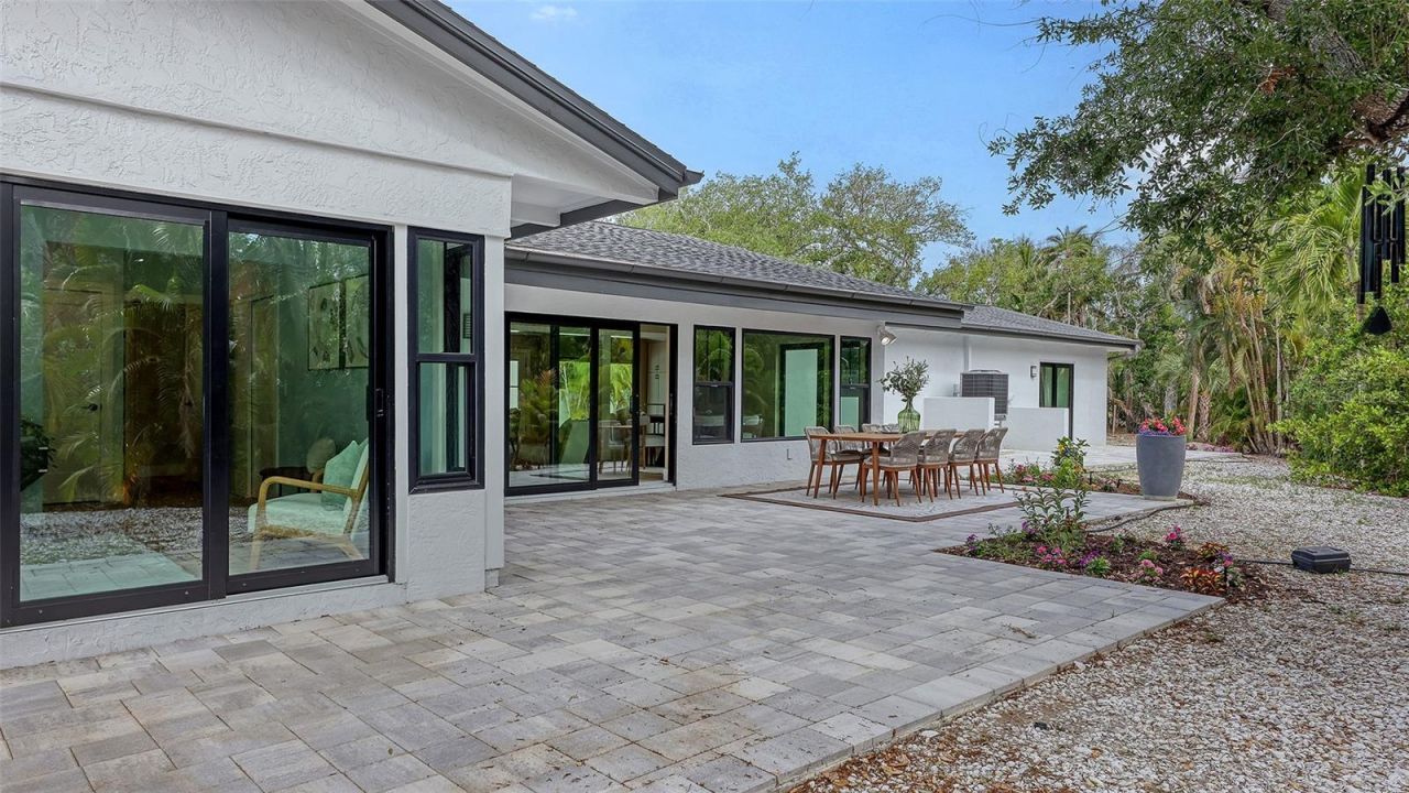 7345 Pine Needle Road, Sarasota, FL 34242 Photo