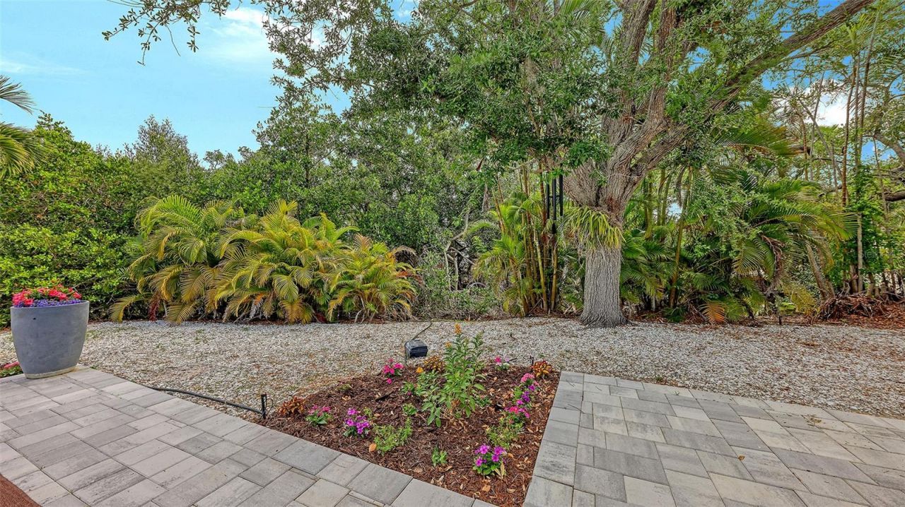 7345 Pine Needle Road, Sarasota, FL 34242 Photo
