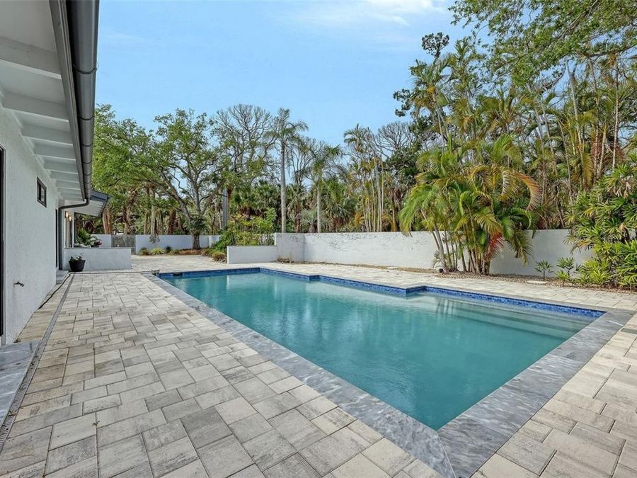 Property Image 62