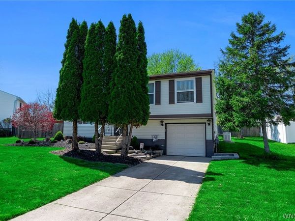 4246 Mistymeadow Lane, Hamburg, NY 14075