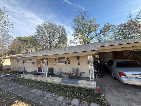 693 SE 25th Street, Paris, TX 75460