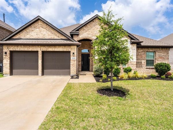 3648 Walnut Ridge Drive , Grand Prairie, TX 76065