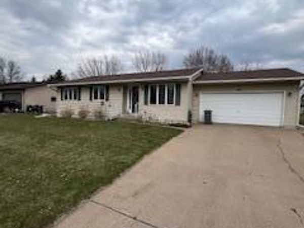1450 6th Avenue, Baldwin, WI 54002