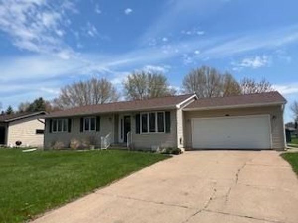 1450 6th Avenue, Baldwin, WI 54002