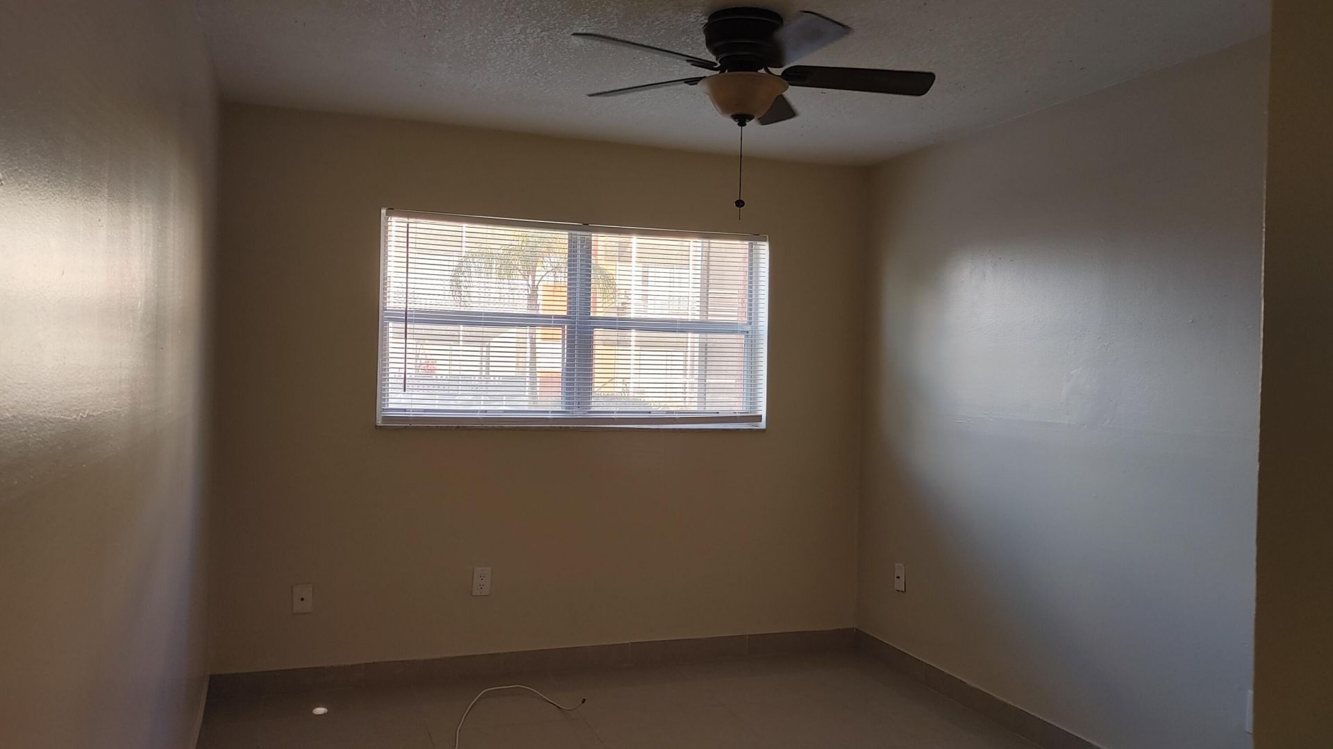 3700 NW 21st Street, Unit 305, Lauderdale Lakes, FL 33311 Photo