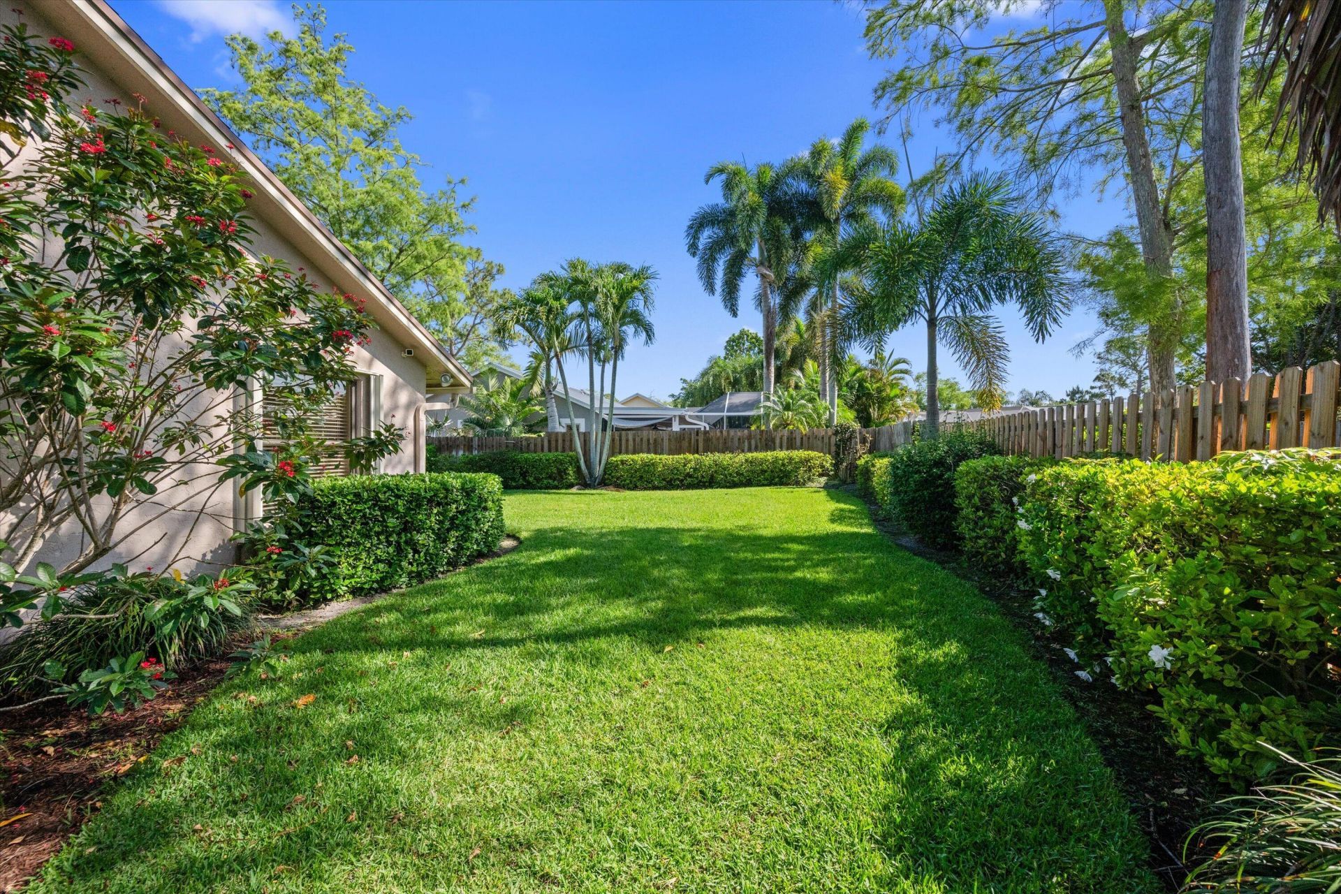 657 Juniper Place, Wellington, FL 33414 Photo