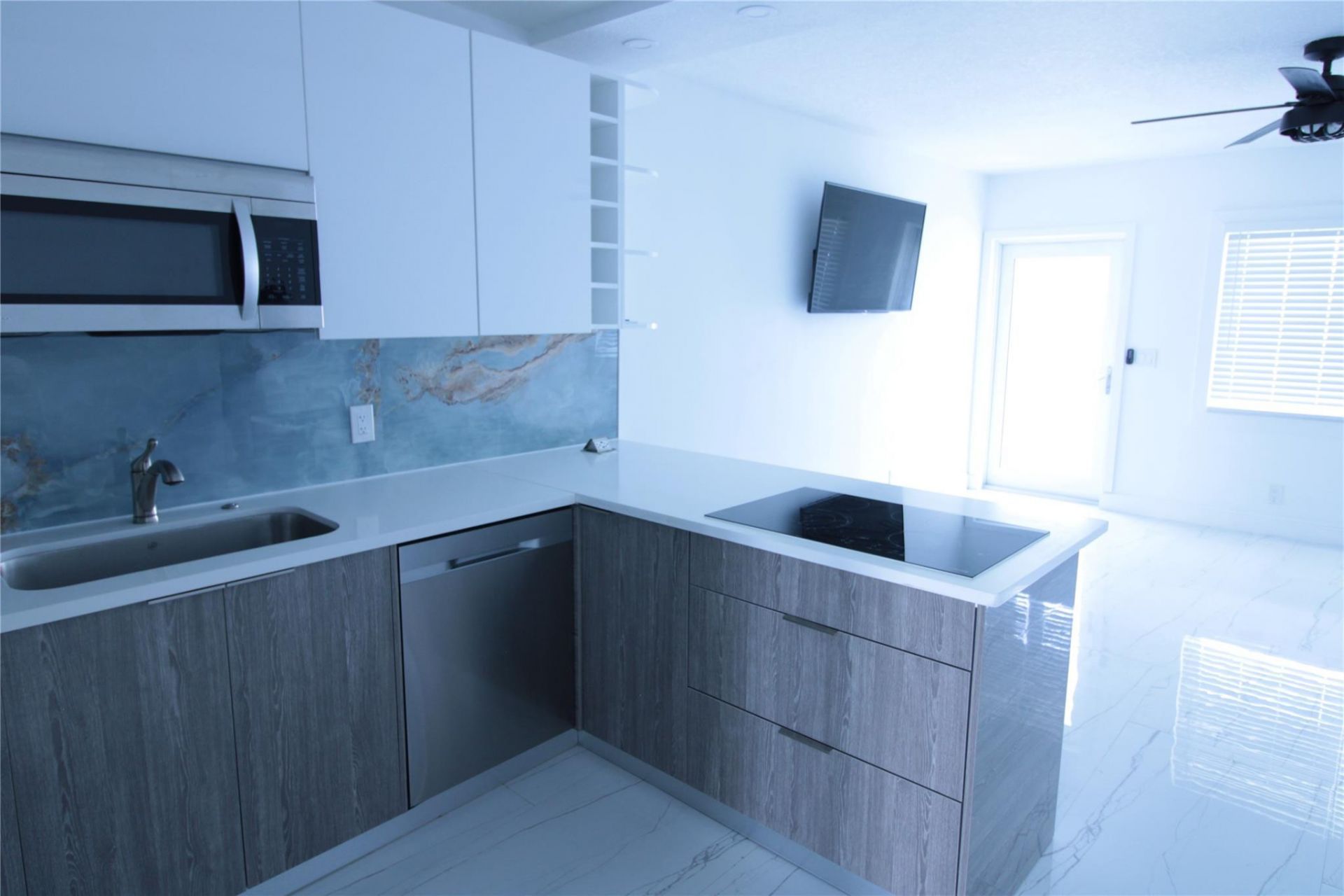 600 Layne Boulevard, Unit 119, Hallandale Beach, FL 33009 Photo