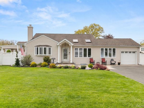 234 E 3rd Street, Deer Park, NY 11729