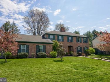 483 WOODCREST DRIVE, MECHANICSBURG, PA 17050