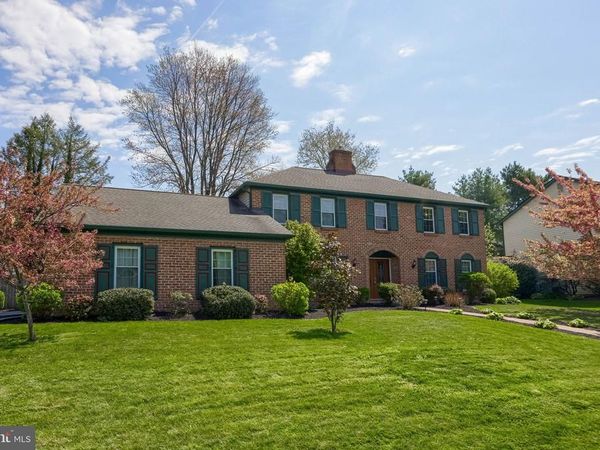 483 WOODCREST DRIVE, MECHANICSBURG, PA 17050