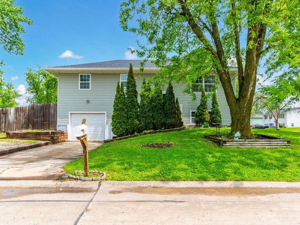 2816 Cardinal Street, Mexico, MO 65265