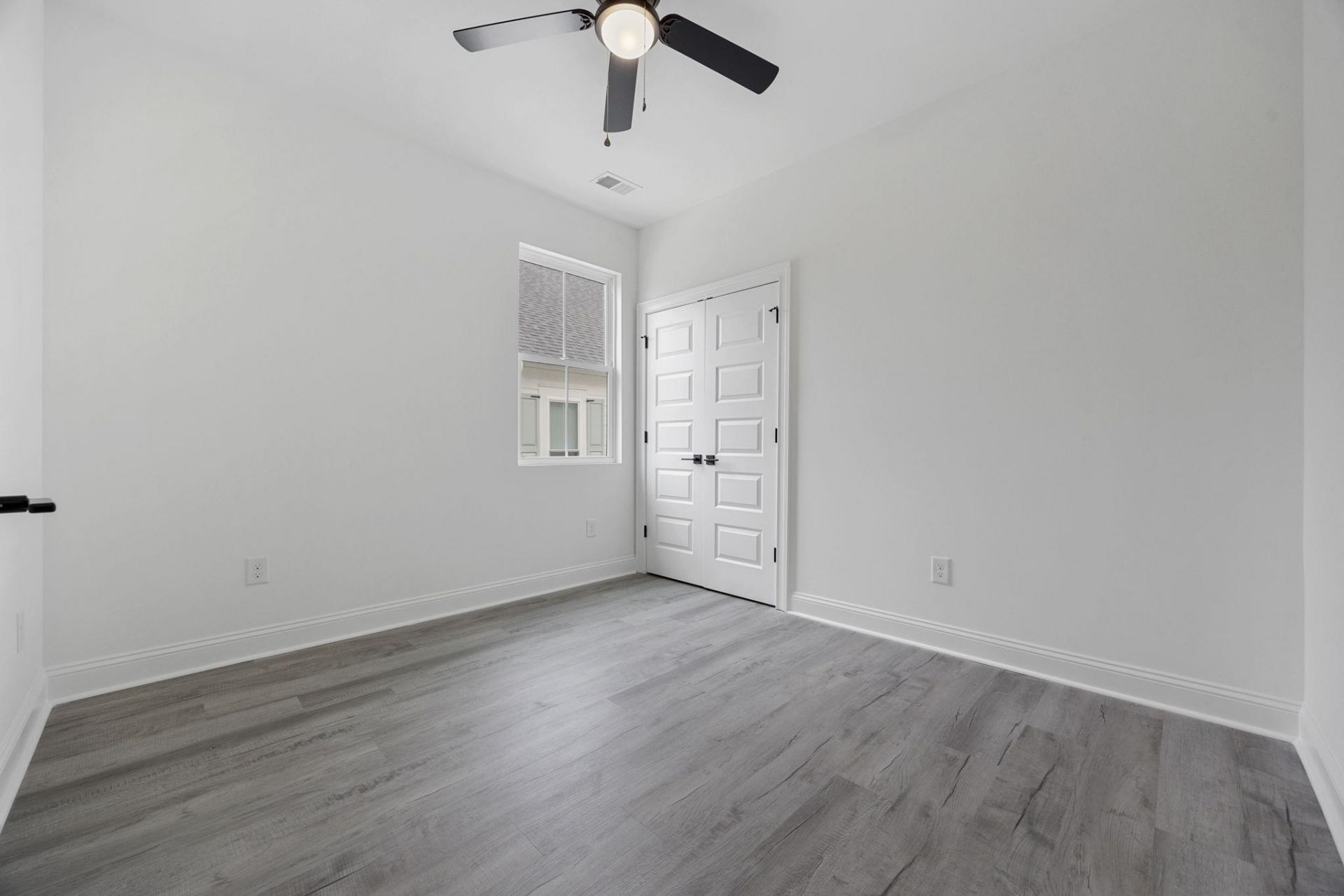 514 Harbour View Dr. Photo 35
