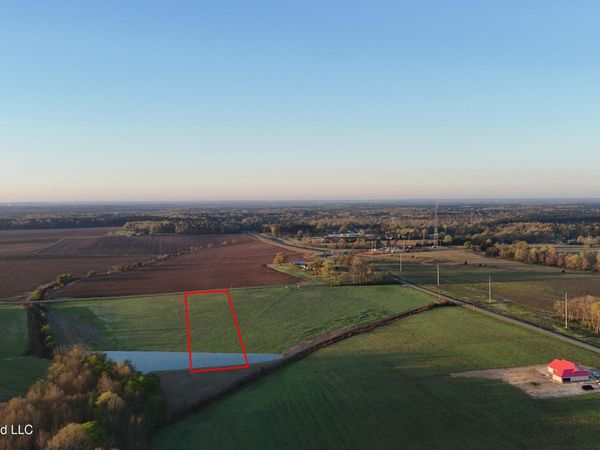 Midway Road, Lena, MS 39094