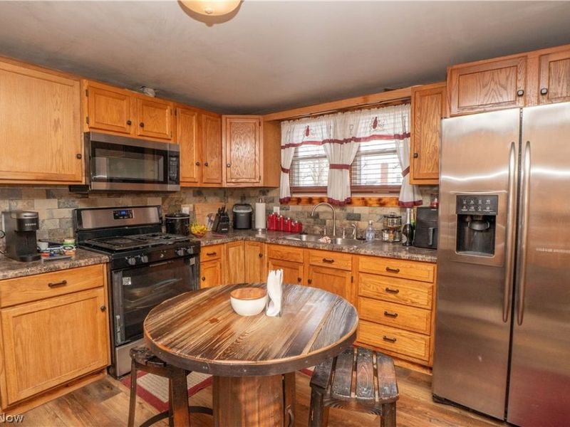 8242-8244 Navarre Road SW, Massillon, OH 44646 Photo 7