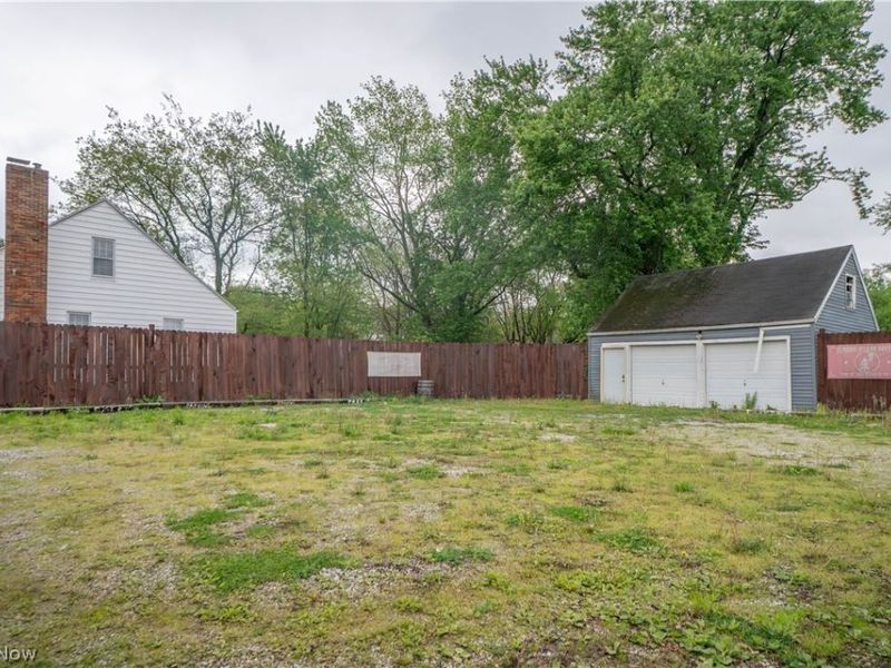 8216 Navarre Road SW, Massillon, OH 44662 Photo 4