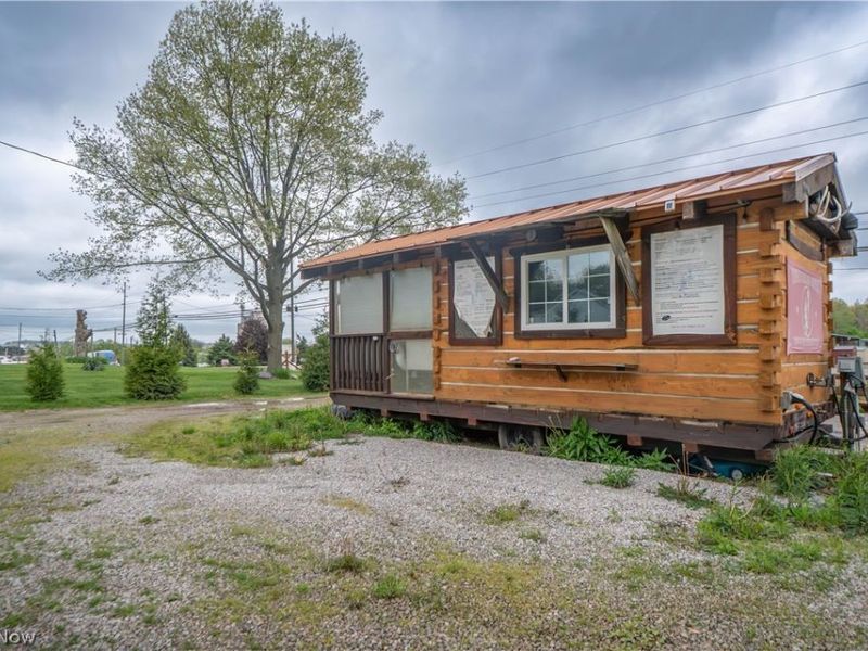 8216 Navarre Road SW, Massillon, OH 44662 Photo 5