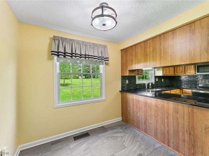 6163 Westington Drive, Canfield, OH 44406 Photo 10