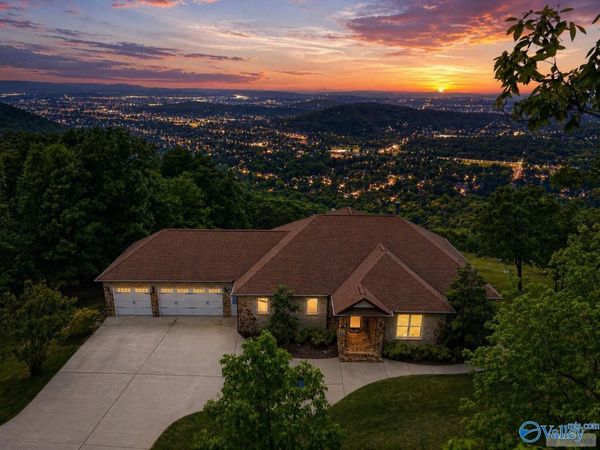 4990 Carr Lane SE, Huntsville, AL 35803