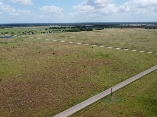 10.33 Midway Rd , Inez, TX 77968