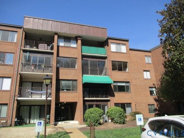 1507 Bronwyn Road , Unit 301, Henrico, VA 23238 Main Photo