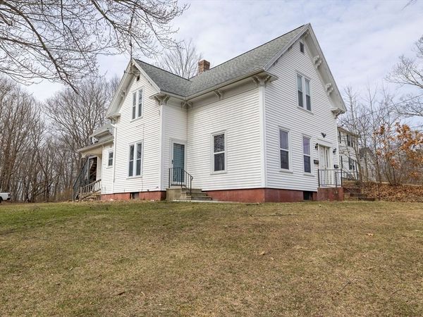 54 Ash St, Spencer, MA 01562