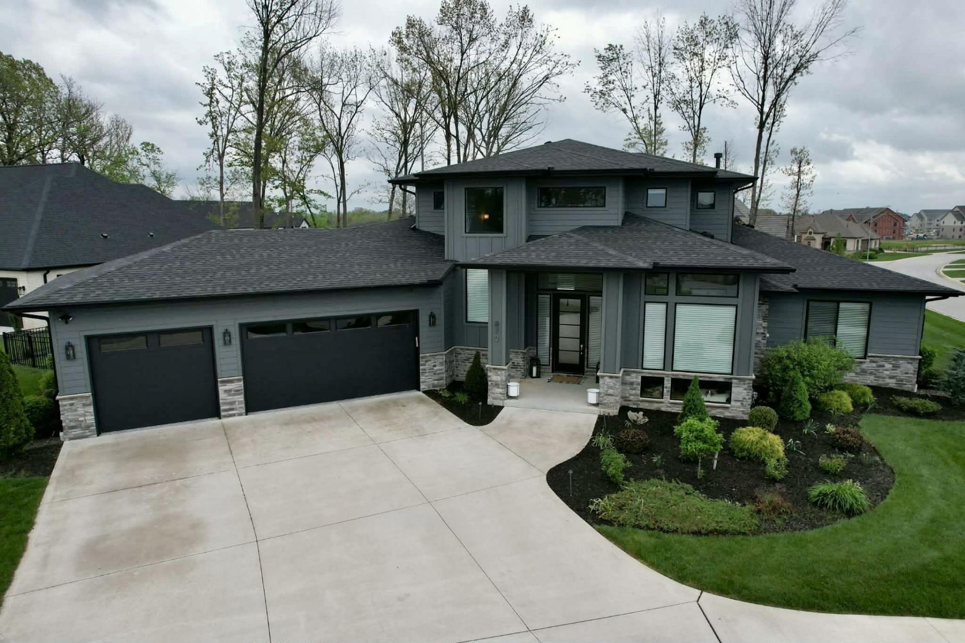 872 E Celtic Court , Nixa, MO 65714 Main Photo