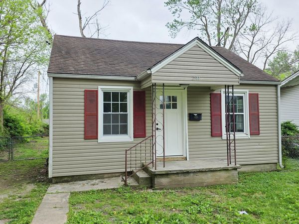2544 W State Street , Springfield, MO 65802