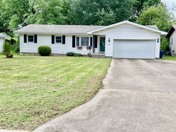 2132 E Elm Street , Springfield, MO 65802