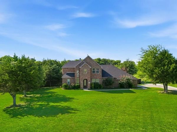 160 Kelly Drive, Waxahachie, TX 75167