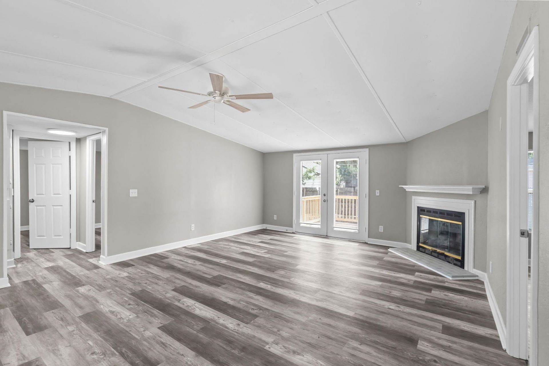 474 Grapevine St. Photo 12