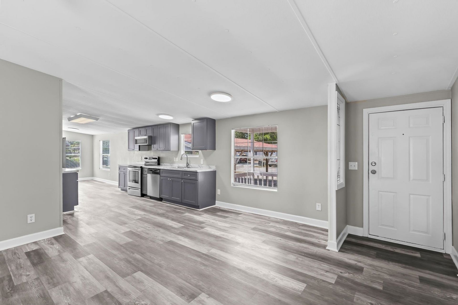 474 Grapevine St. Photo 16