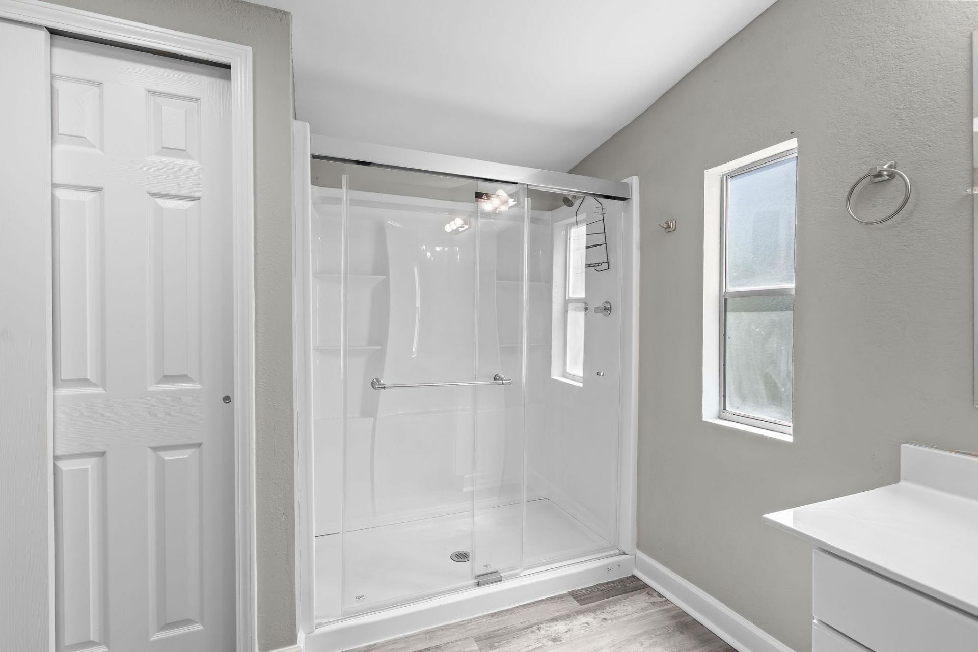 474 Grapevine St. Photo 29