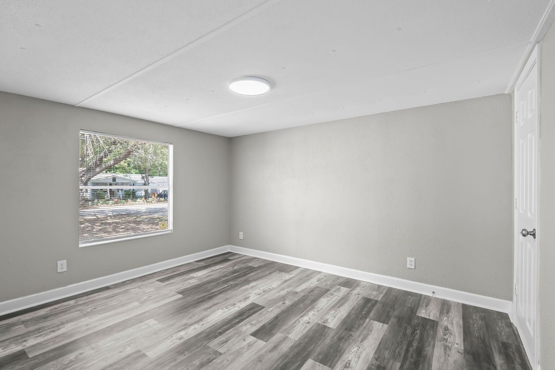 474 Grapevine St. Photo 31
