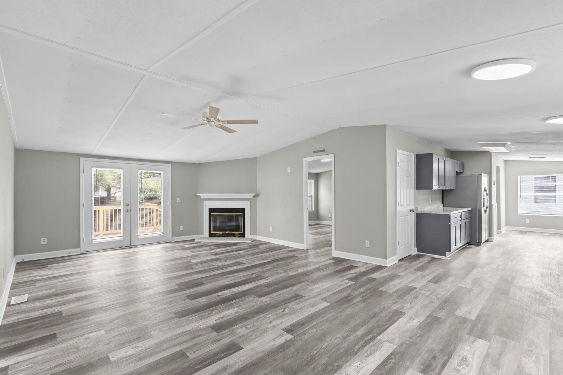 474 Grapevine St. Photo 9