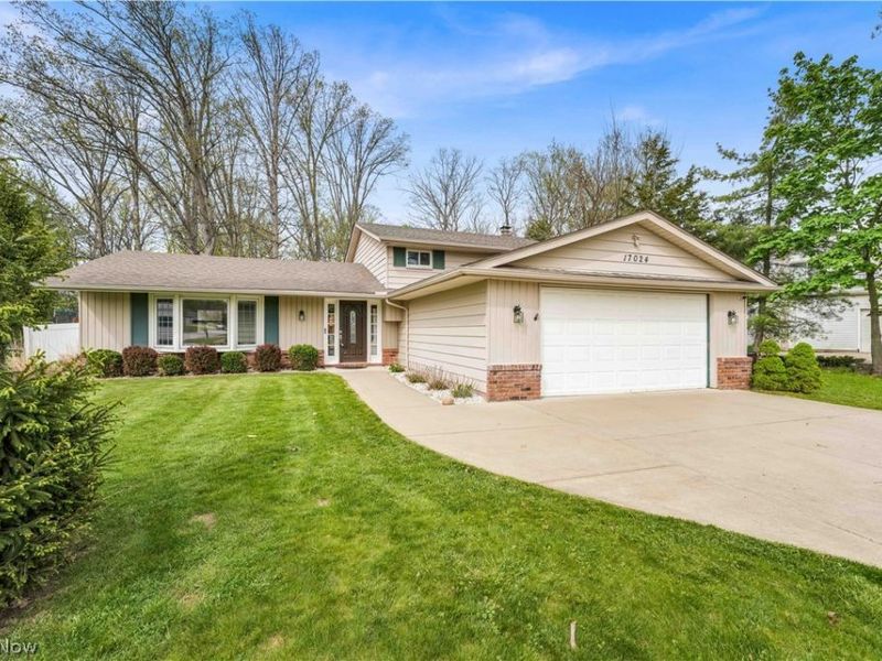 17024 Hunting Meadows Drive, Strongsville, OH 44136 Photo 1