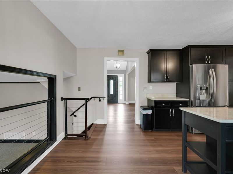 17024 Hunting Meadows Drive, Strongsville, OH 44136 Photo 14