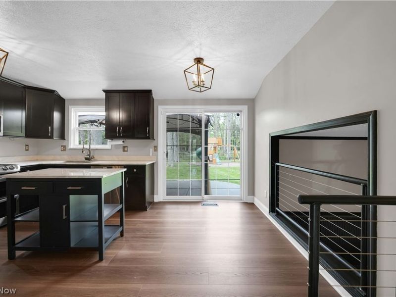 17024 Hunting Meadows Drive, Strongsville, OH 44136 Photo 15