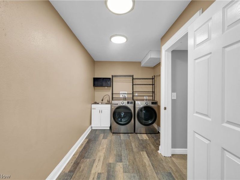 17024 Hunting Meadows Drive, Strongsville, OH 44136 Photo 19