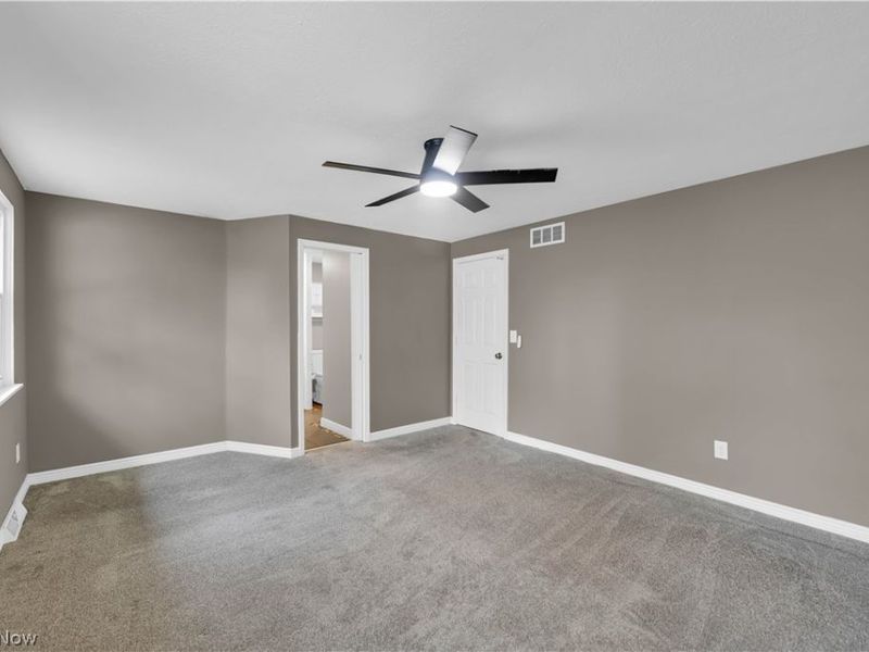 17024 Hunting Meadows Drive, Strongsville, OH 44136 Photo 23