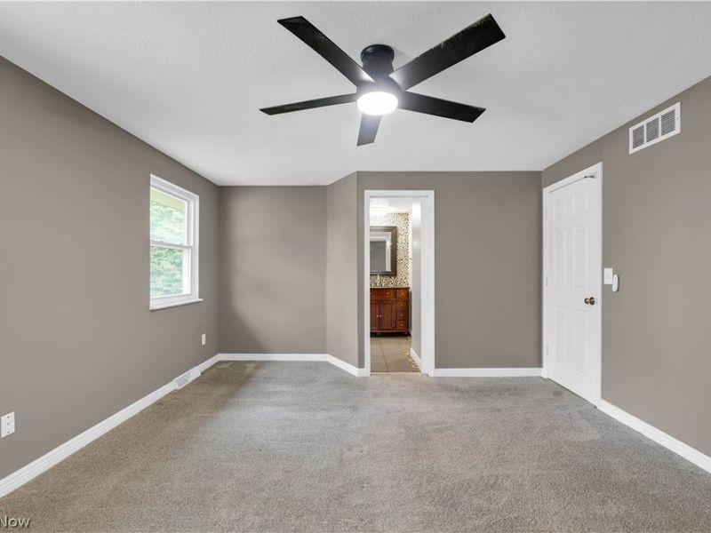 17024 Hunting Meadows Drive, Strongsville, OH 44136 Photo 24