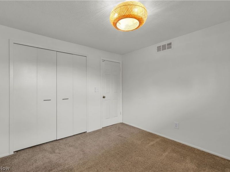 17024 Hunting Meadows Drive, Strongsville, OH 44136 Photo 35