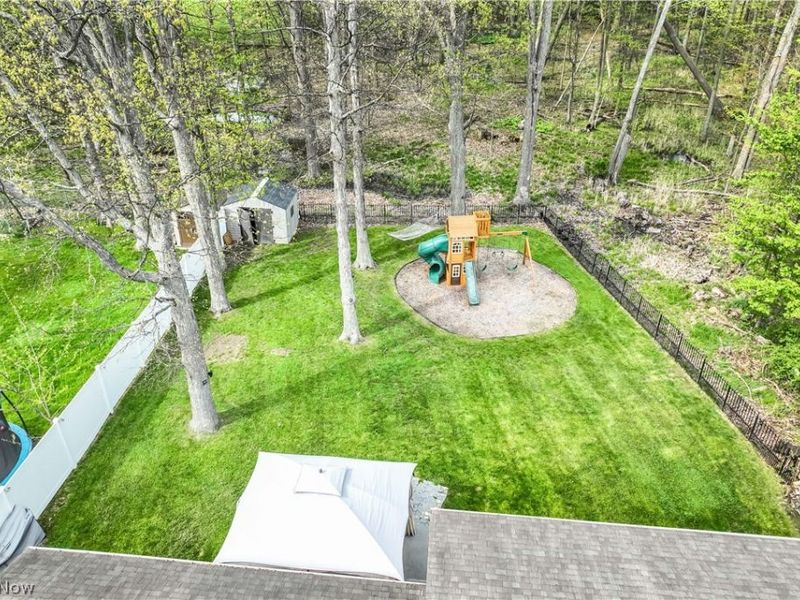 17024 Hunting Meadows Drive, Strongsville, OH 44136 Photo 41