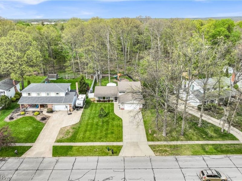 17024 Hunting Meadows Drive, Strongsville, OH 44136 Photo 42