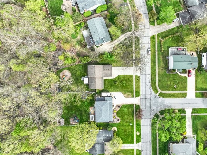 17024 Hunting Meadows Drive, Strongsville, OH 44136 Photo 44